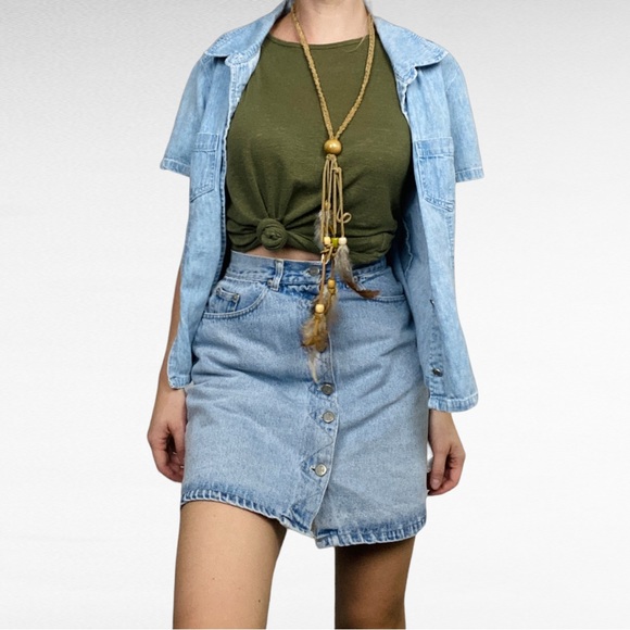 VINTAGE | 1990’s Light Wash Denim Preppy Casual Short Sleeve Button Down Shirt - Picture 8 of 12